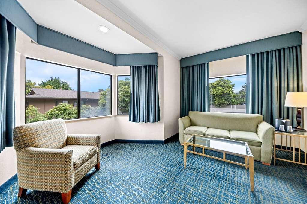 Best Western De Anza Inn Monterey Room photo