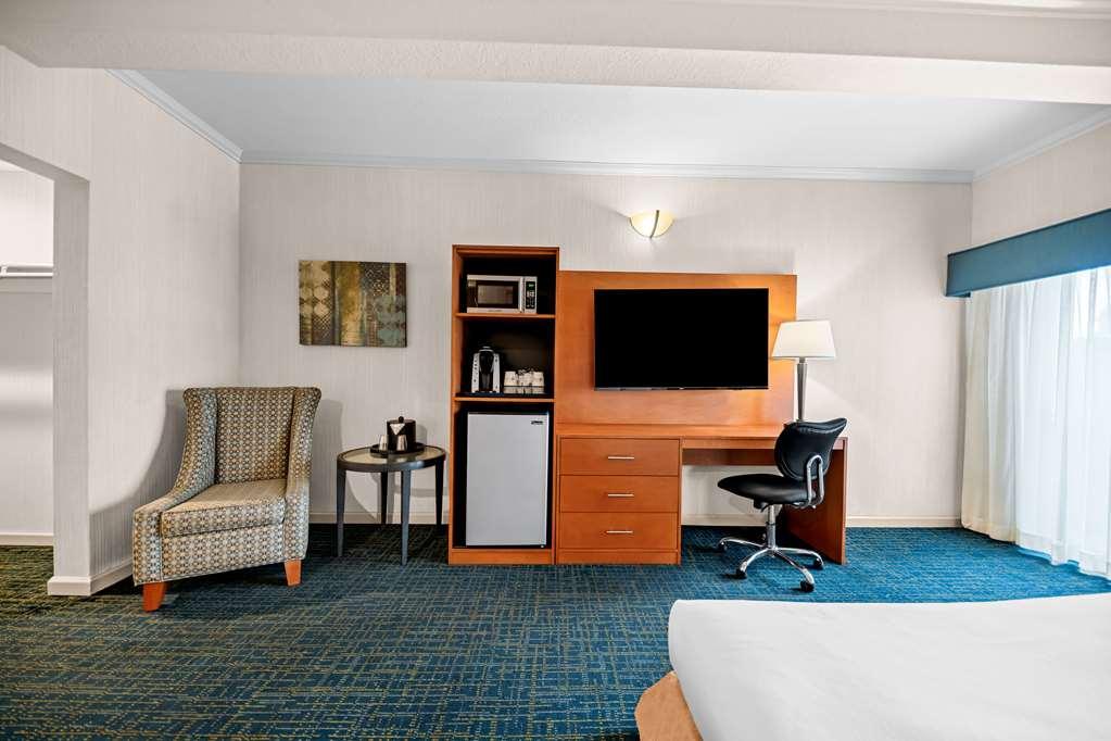 Best Western De Anza Inn Monterey Room photo
